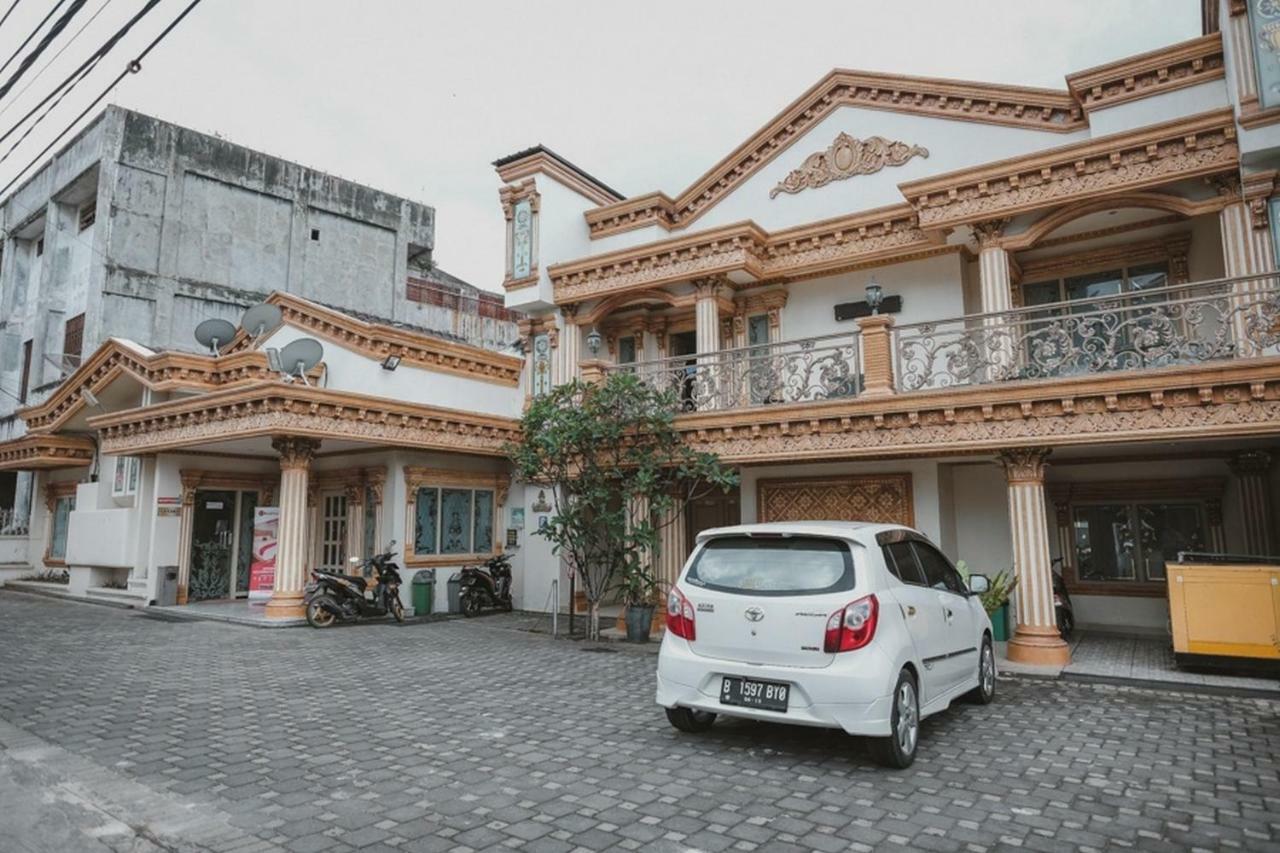 Reddoorz Plus @ Tanjung Karang Lampung 2 Bandar Lampung Esterno foto